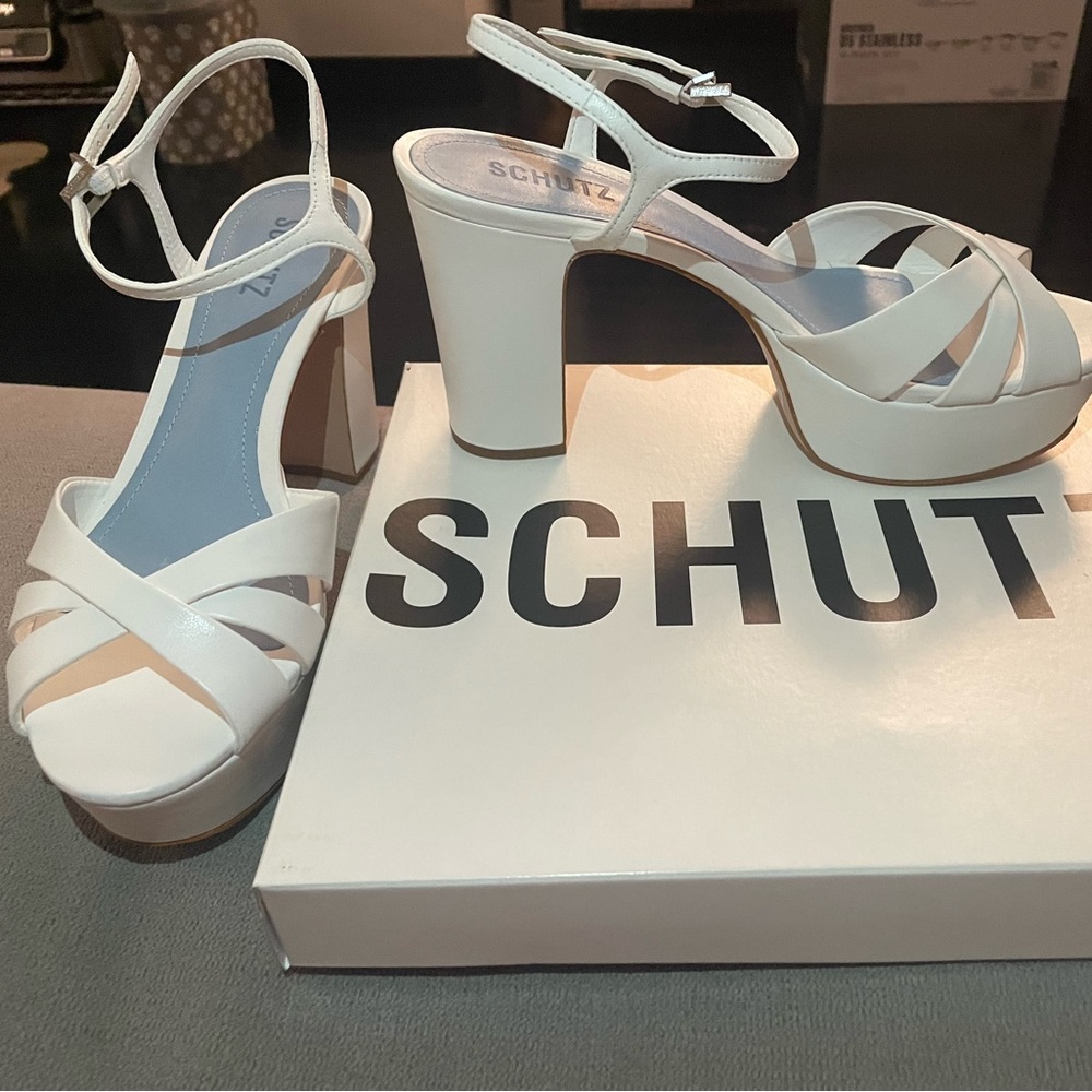 SCHUTZ Keefa Platform Sandals (never worn - only tried on)